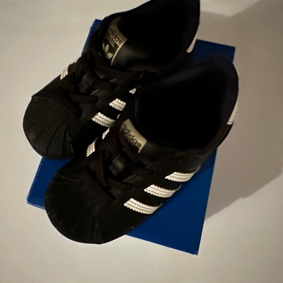 Black Adidas Shell Toes - Picture 2 of 6